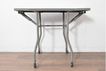 ヨーロッパヴィンテージ　インダストリアル　天板が折りたためる省スペース仕様のキャスター付きタイプライターデスク　(R-086833)