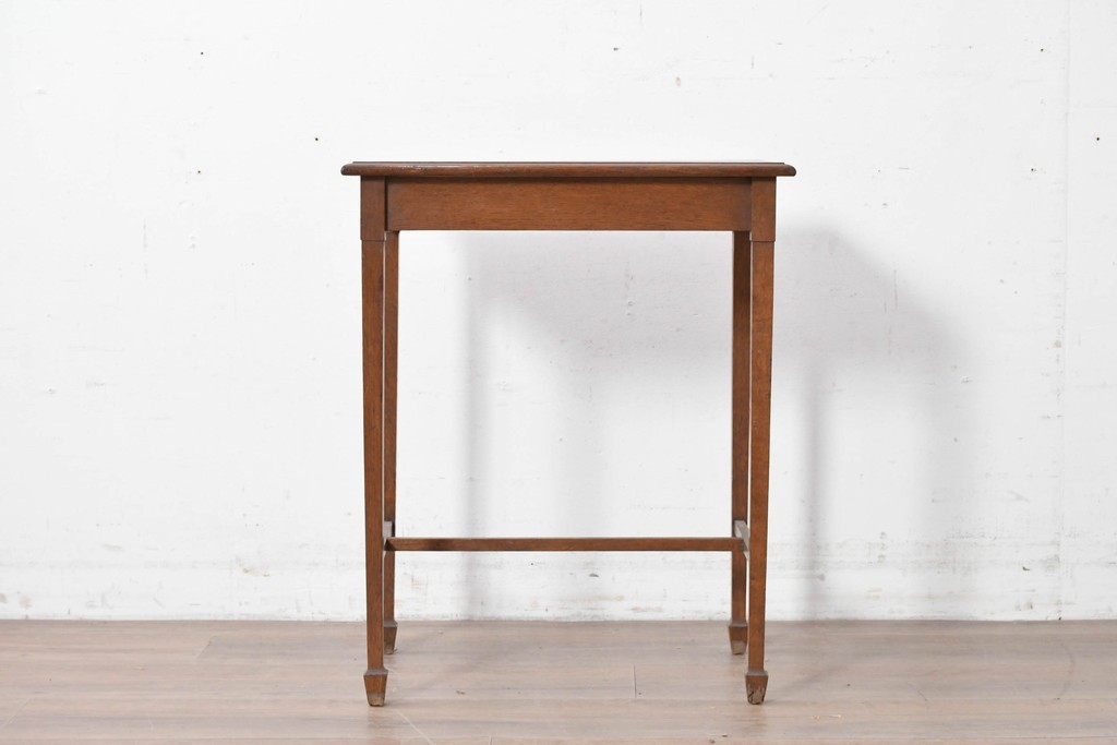 和製アンティーク　ナラ材　シャープなフォルムのサイドテーブル　(R-086834)