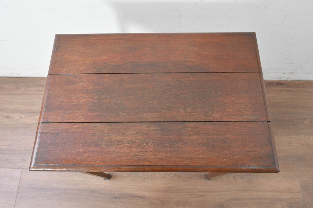 和製アンティーク　ナラ材　シャープなフォルムのサイドテーブル　(R-086834)