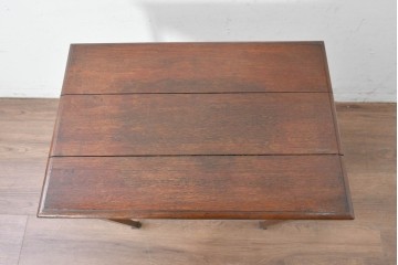 和製アンティーク　ナラ材　シャープなフォルムのサイドテーブル　(R-086834)