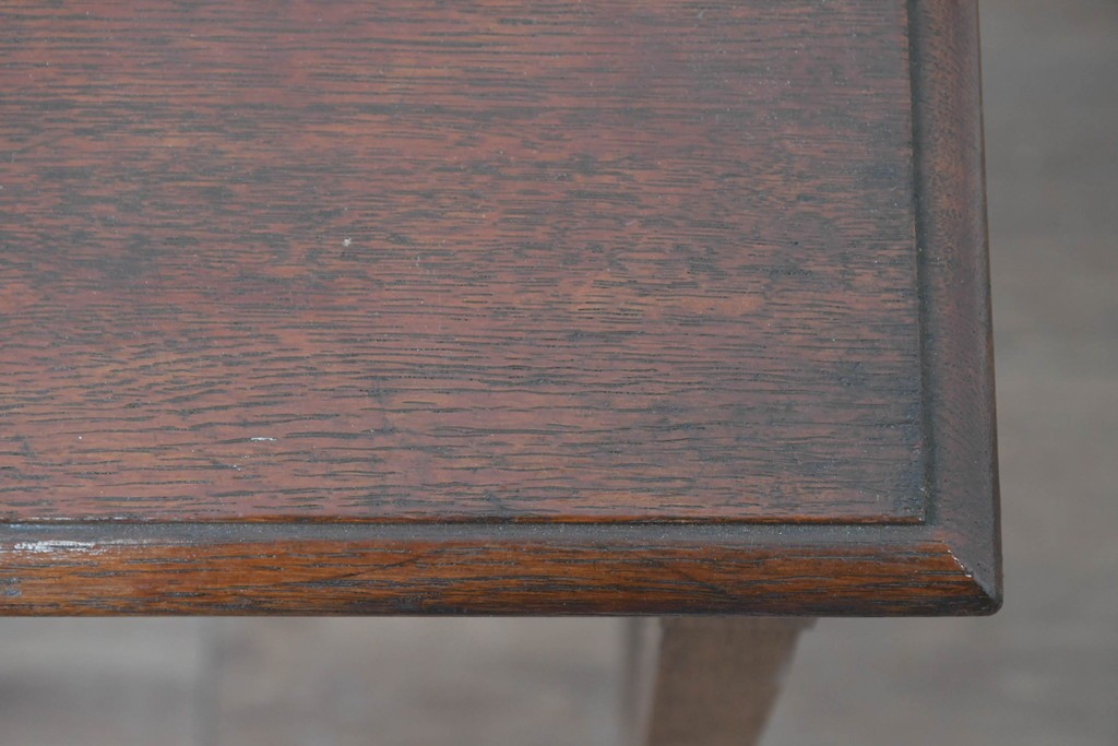 和製アンティーク　ナラ材　シャープなフォルムのサイドテーブル　(R-086834)