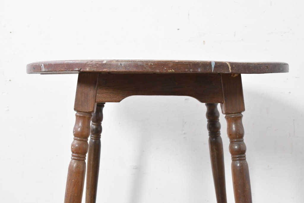 和製アンティーク　希少デザイン　栓材　挽物脚と十字の貫がアクセントの丸テーブル　(R-086837)