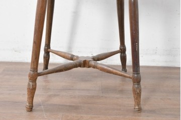 和製アンティーク　希少デザイン　栓材　挽物脚と十字の貫がアクセントの丸テーブル　(R-086837)