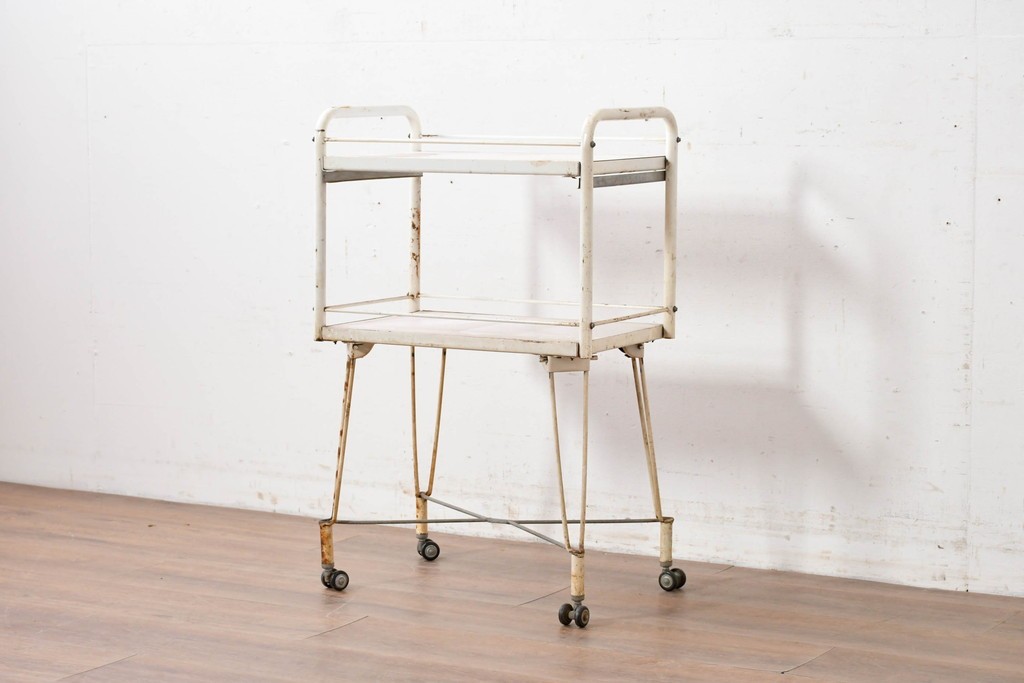 和製ヴィンテージ　アイアン製　シャビーな質感が魅力のキャスター付きワゴン　(R-086838)