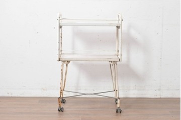 和製ヴィンテージ　アイアン製　シャビーな質感が魅力のキャスター付きワゴン　(R-086838)