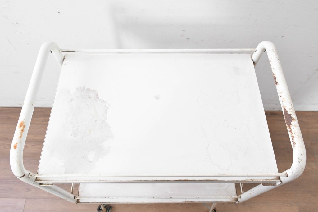 和製ヴィンテージ　アイアン製　シャビーな質感が魅力のキャスター付きワゴン　(R-086838)