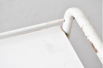 和製ヴィンテージ　アイアン製　シャビーな質感が魅力のキャスター付きワゴン　(R-086838)