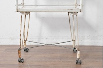 和製ヴィンテージ　アイアン製　シャビーな質感が魅力のキャスター付きワゴン　(R-086838)