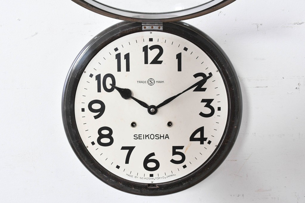 和製アンティーク　精工舎(SEIKOSHA、セイコー)　素朴でシンプルな丸型掛け時計　(R-086839)