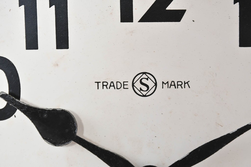 和製アンティーク　精工舎(SEIKOSHA、セイコー)　素朴でシンプルな丸型掛け時計　(R-086839)