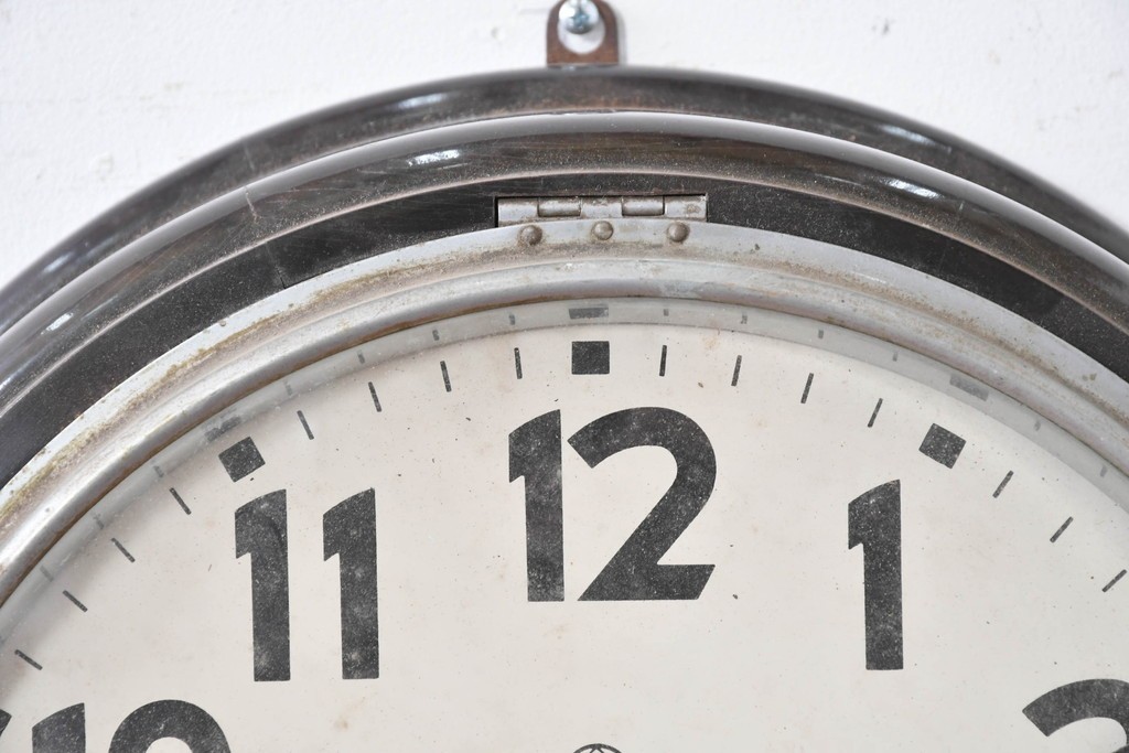 和製アンティーク　精工舎(SEIKOSHA、セイコー)　素朴でシンプルな丸型掛け時計　(R-086839)