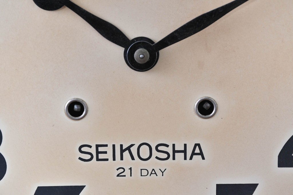 和製アンティーク　精工舎(SEIKOSHA、セイコー)　21DAY　黒いフレームが渋い味わいの丸型掛け時計　(R-086840)