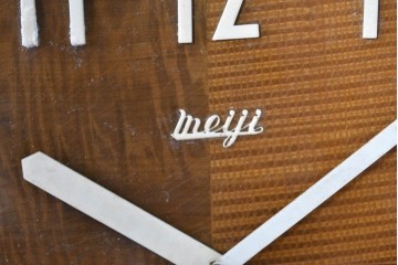 和製アンティーク　Meiji(明治時計社)　市松風の文字盤デザインがおしゃれな掛け時計　(R-086841)
