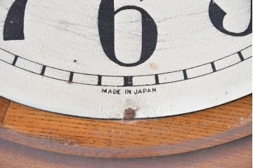 和製アンティーク　文字盤デザインが目を惹く丸型掛け時計　(R-086843)
