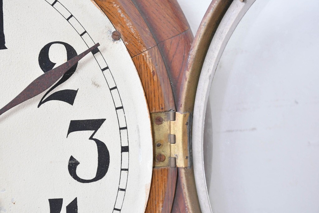 和製アンティーク　文字盤デザインが目を惹く丸型掛け時計　(R-086843)