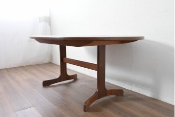 イギリスヴィンテージ　G-PLAN(ジープラン)　広々使えるオーバル型のホエールレッグ・エクステンションテーブル　(R-086844)