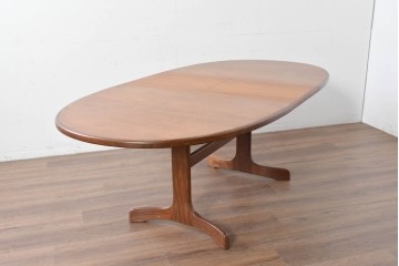 イギリスヴィンテージ　G-PLAN(ジープラン)　広々使えるオーバル型のホエールレッグ・エクステンションテーブル　(R-086844)