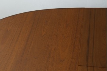 イギリスヴィンテージ　G-PLAN(ジープラン)　広々使えるオーバル型のホエールレッグ・エクステンションテーブル　(R-086844)