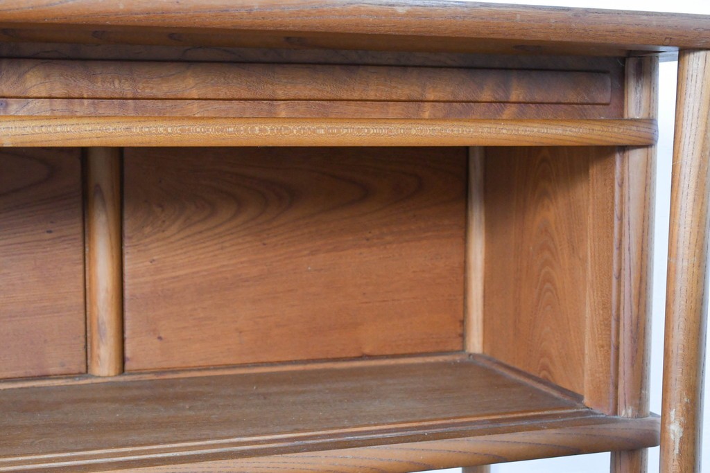 和製ヴィンテージ　国産職人手作り　総欅(ケヤキ)材　透かし彫りが上品な茶棚　(R-086845)