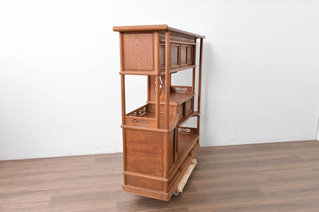 和製ヴィンテージ　国産職人手作り　総欅(ケヤキ)材　透かし彫りが上品な茶棚　(R-086845)