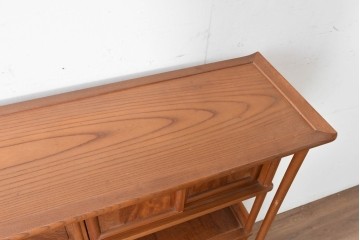 和製ヴィンテージ　国産職人手作り　総欅(ケヤキ)材　透かし彫りが上品な茶棚　(R-086845)