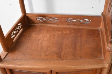 和製ヴィンテージ　国産職人手作り　総欅(ケヤキ)材　透かし彫りが上品な茶棚　(R-086845)