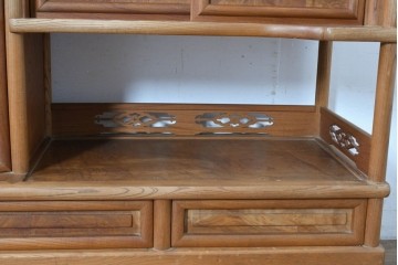 和製ヴィンテージ　国産職人手作り　総欅(ケヤキ)材　透かし彫りが上品な茶棚　(R-086845)