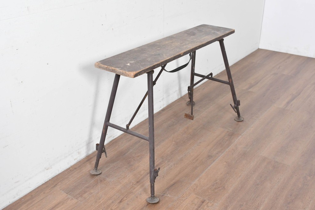 和製ヴィンテージ　建築足場をリメイクした無骨な折りたたみ式作業台　(R-086847)