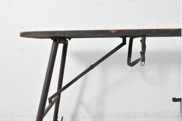 和製ヴィンテージ　建築足場をリメイクした無骨な折りたたみ式作業台　(R-086847)