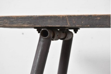 和製ヴィンテージ　建築足場をリメイクした無骨な折りたたみ式作業台　(R-086847)