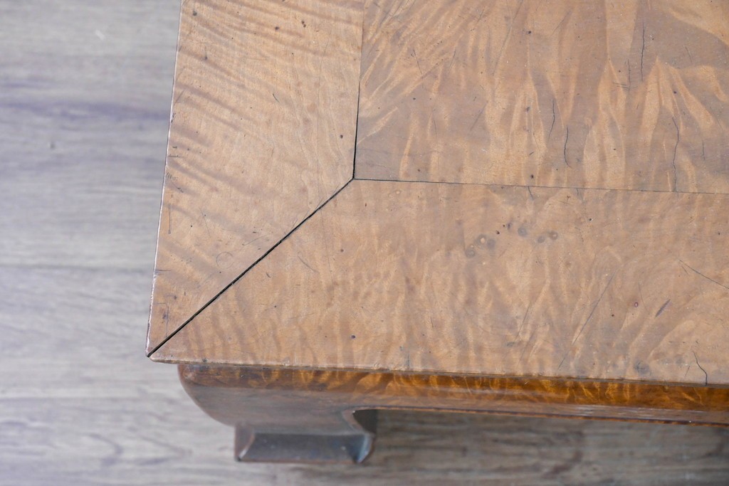 和製アンティーク　栃(トチ)材　希少な縮み杢が使用された飴色の座卓　(R-086848)