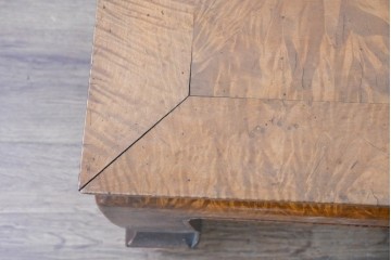 和製アンティーク　栃(トチ)材　希少な縮み杢が使用された飴色の座卓　(R-086848)