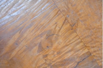 和製アンティーク　栃(トチ)材　希少な縮み杢が使用された飴色の座卓　(R-086848)