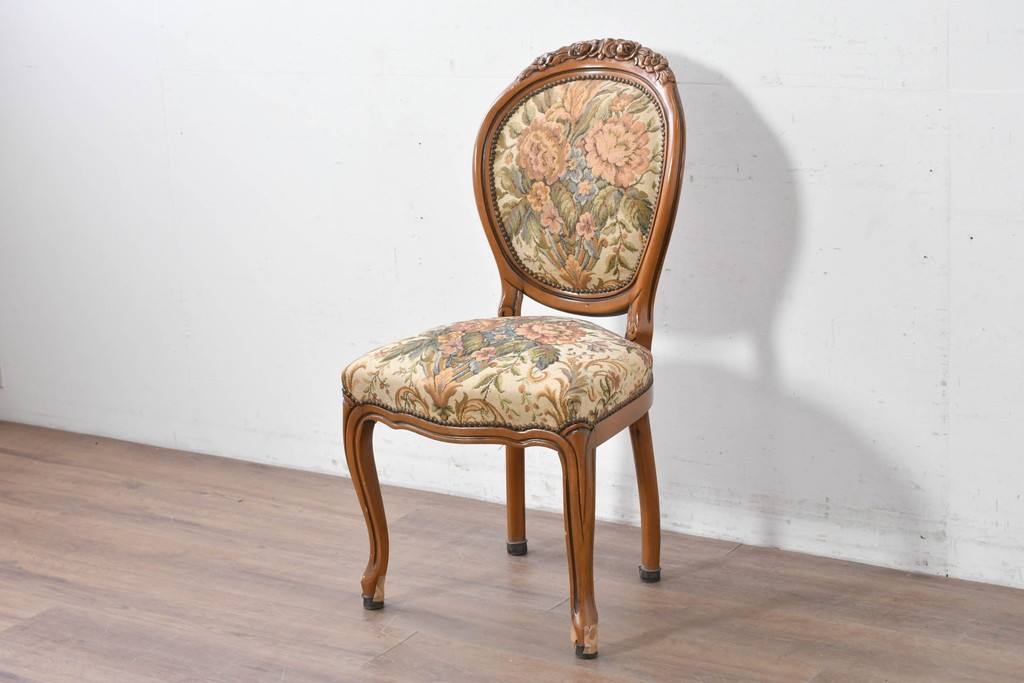 中古　イタリア高級輸入家具　華やかなゴブラン織りのダイニングチェア　(R-086849)