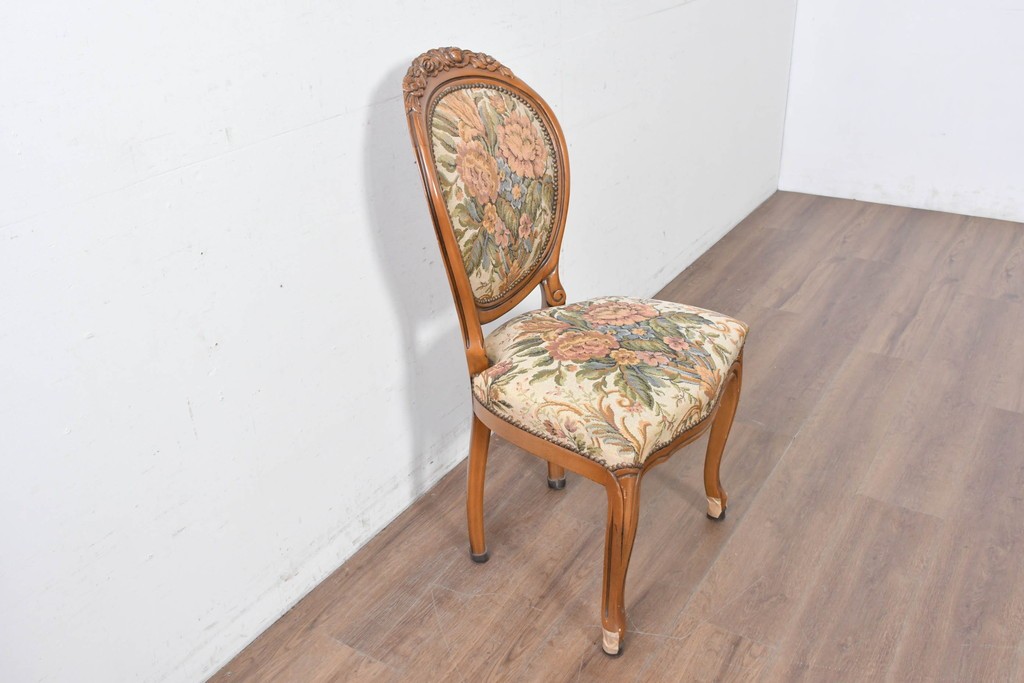 中古　イタリア高級輸入家具　華やかなゴブラン織りのダイニングチェア　(R-086849)