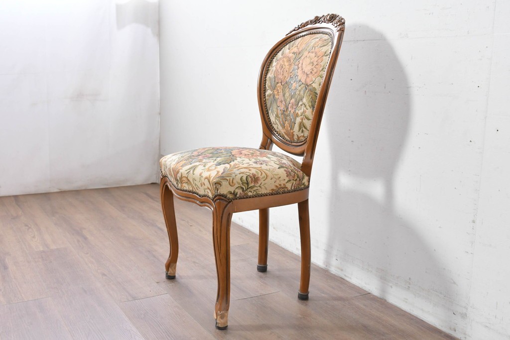中古　イタリア高級輸入家具　華やかなゴブラン織りのダイニングチェア　(R-086849)