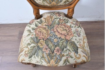 中古　イタリア高級輸入家具　華やかなゴブラン織りのダイニングチェア　(R-086849)