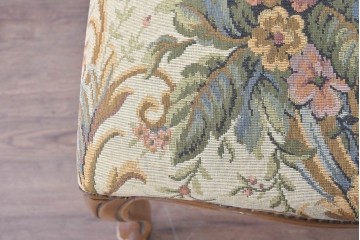 中古　イタリア高級輸入家具　華やかなゴブラン織りのダイニングチェア　(R-086849)