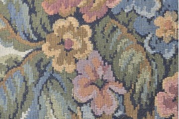 中古　イタリア高級輸入家具　華やかなゴブラン織りのダイニングチェア　(R-086849)