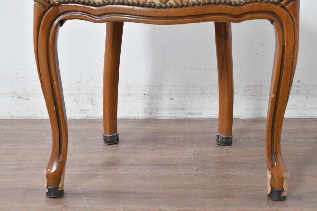 中古　イタリア高級輸入家具　華やかなゴブラン織りのダイニングチェア　(R-086849)