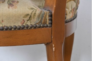 中古　イタリア高級輸入家具　華やかなゴブラン織りのダイニングチェア　(R-086849)