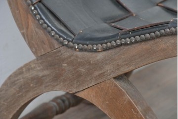 スペインヴィンテージ　Pierre Lottier(ピエール・ロティエ)　本革を格子状に編み込んだスリッパチェア　(R-086850)