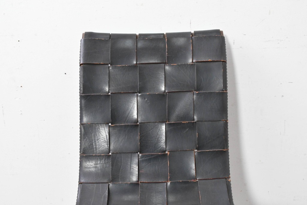 スペインヴィンテージ　Pierre Lottier(ピエール・ロティエ)　本革を格子状に編み込んだスリッパチェア　(R-086850)