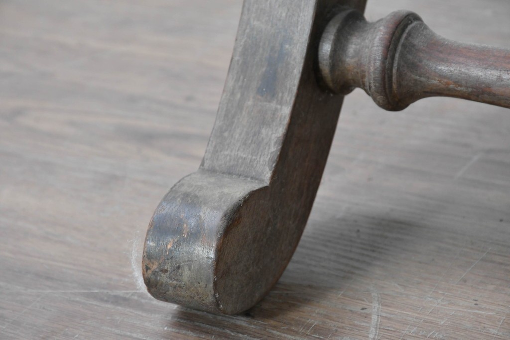 スペインヴィンテージ　Pierre Lottier(ピエール・ロティエ)　本革を格子状に編み込んだスリッパチェア　(R-086850)