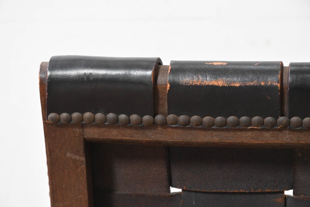 スペインヴィンテージ　Pierre Lottier(ピエール・ロティエ)　本革を格子状に編み込んだスリッパチェア　(R-086850)