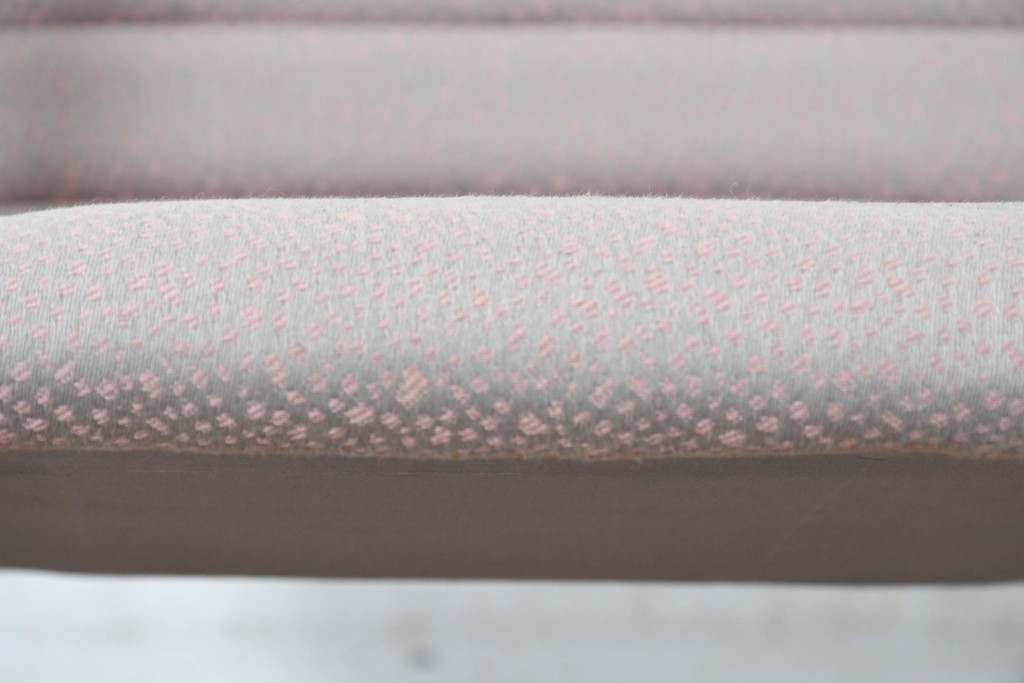 中古　天童木工(Tendo)　ヘロン(HERON)シリーズ　継ぎ目のないサイドフレームが特徴のロッキングチェアとオットマンのセット　(R-086851)