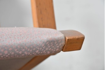 中古　天童木工(Tendo)　ヘロン(HERON)シリーズ　継ぎ目のないサイドフレームが特徴のロッキングチェアとオットマンのセット　(R-086851)