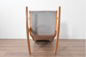 中古　天童木工(Tendo)　ヘロン(HERON)シリーズ　継ぎ目のないサイドフレームが特徴のロッキングチェアとオットマンのセット　(R-086851)