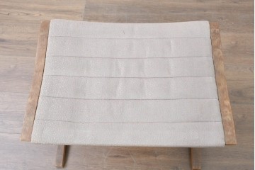 中古　天童木工(Tendo)　ヘロン(HERON)シリーズ　継ぎ目のないサイドフレームが特徴のロッキングチェアとオットマンのセット　(R-086851)