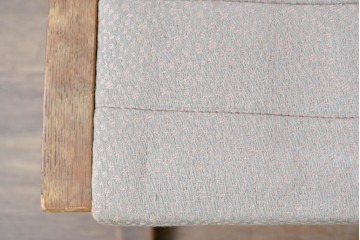 中古　天童木工(Tendo)　ヘロン(HERON)シリーズ　継ぎ目のないサイドフレームが特徴のロッキングチェアとオットマンのセット　(R-086851)